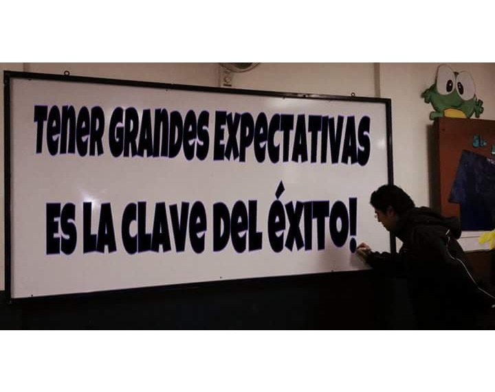 MATERIALES PARA GRABAR SU CLASE